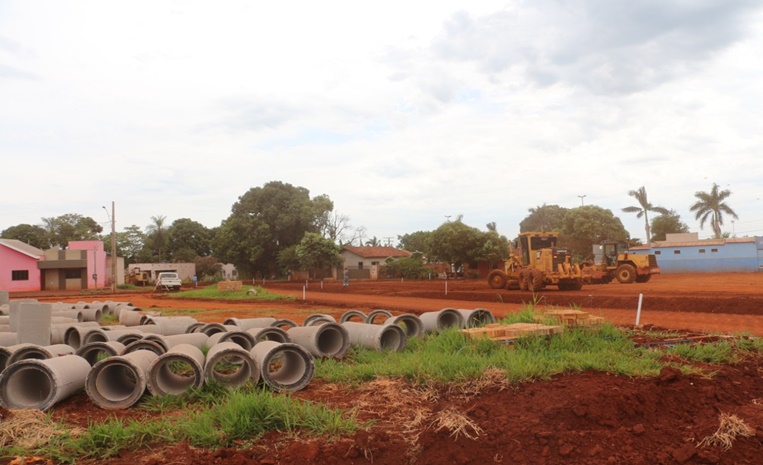 Vereador Galdino mobiliza bancada federal por asfalto e drenagem em ruas do Parque Ipanema