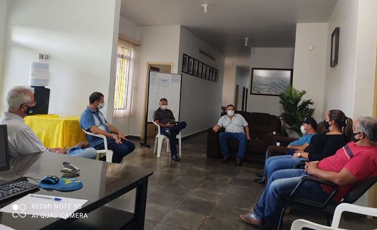 Presidente e vice da União das Câmaras de MS visitam câmara de Itaporã