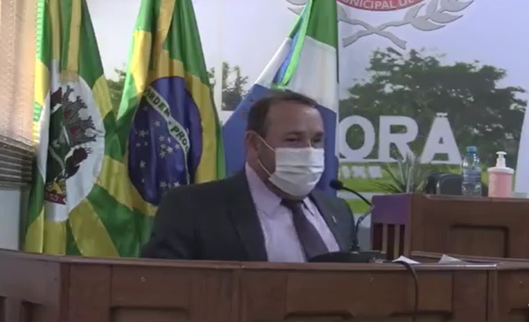 Adriano Martins  pede calçamento em passeio público da Rua Juscelino Kubitschek até o final no bairro  Pedra Bonita