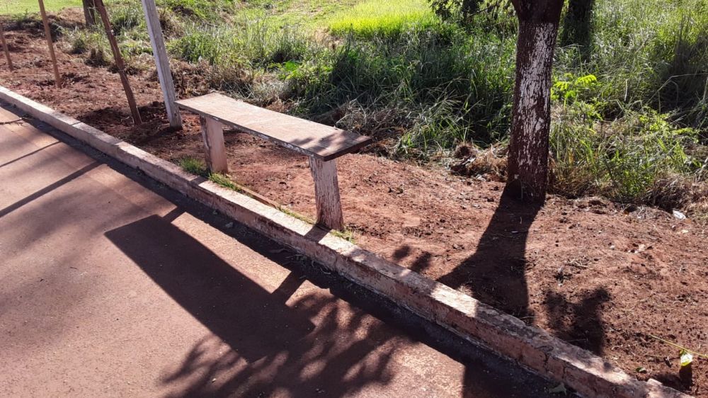 Manoel da Saúde pede cobertura em ponto de ônibus na Av. José Chaves da Silva saída para Dourados