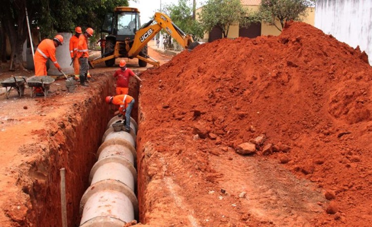 Lindomar de Freitas solicita urgência na instalação de rede coletora de esgoto no Bairro São Bento
