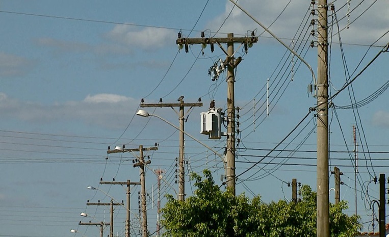 Vereador pede extensão de rede de energia elétrica no Distrito de Piraporã